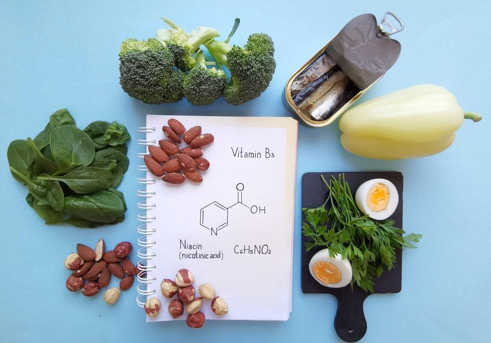 Niacin foods - broccoli, spinach, almonds, eggs and fish