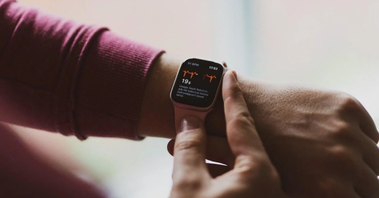 Heart rate watch zoomed in
