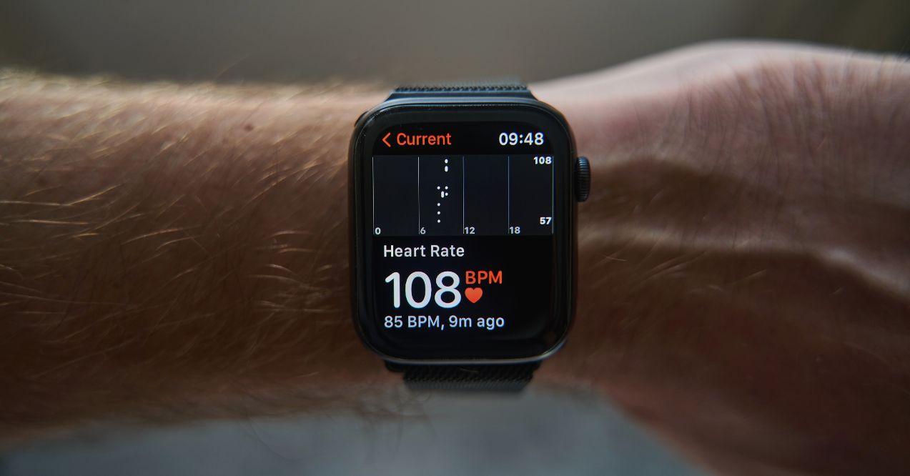 Zoomed in heart rate on a smart watch.