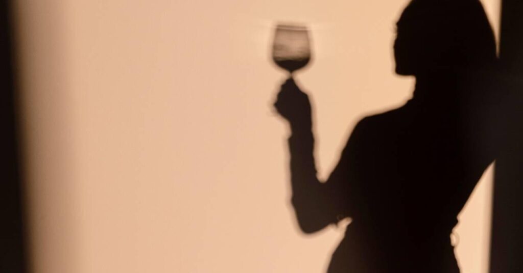 Can Drinking Alcohol Cause a UTI? PureHealth Research