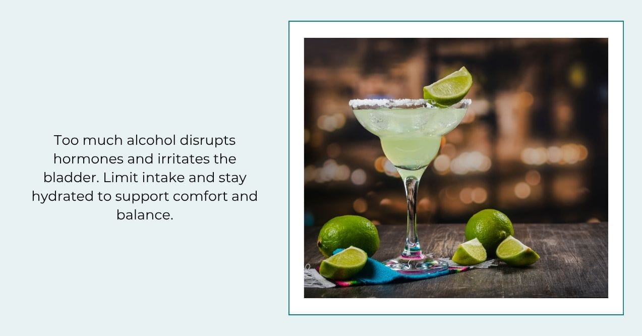 Margarita cocktail with lime wedges